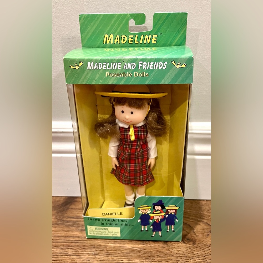 1999 Madeline and Friends Danielle 8” Poseable Doll